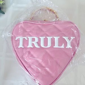 Truly heart bag